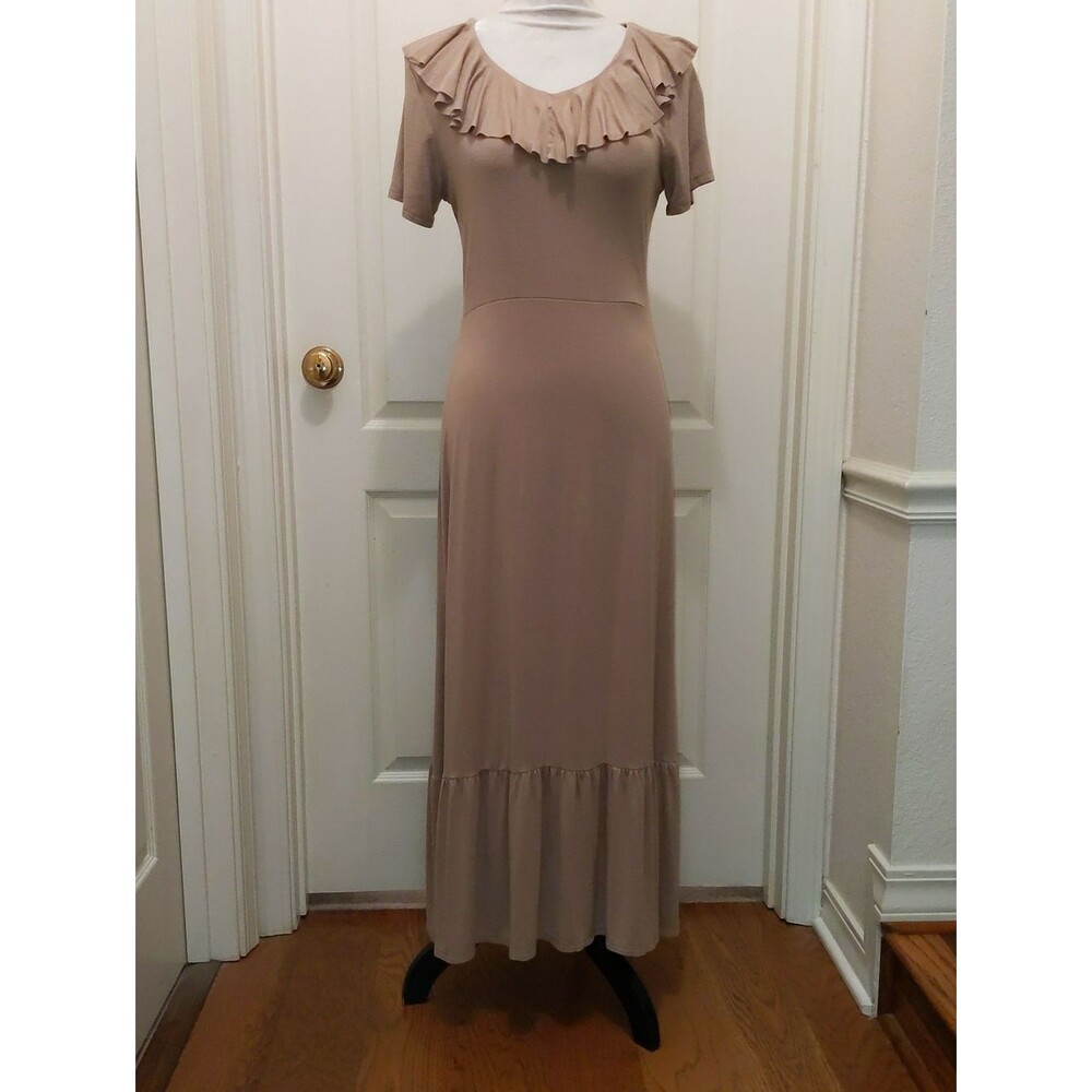 Maxi Dress Ruffles Stretchy Neutral Tan Cottagecore Bohemian Size Medium